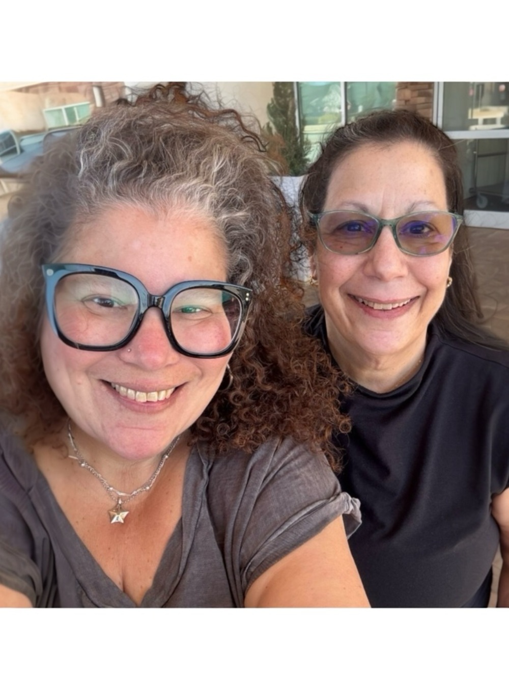 WE FINALLY MET IRL AFTER 12YRS ON POSH! TERESA & LYNDA